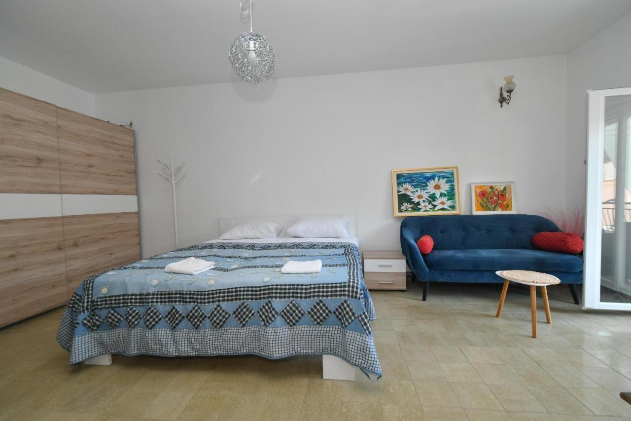 Apartmani Dora Duboka Eksteriør bilde